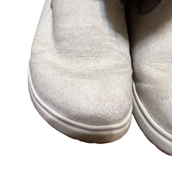 Crocs Boots White with Gray Boots Fur Inner Size 8 - Picture 3 of 8